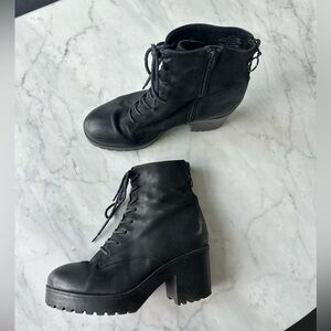 Steve Madden leather boots / Size 9.5